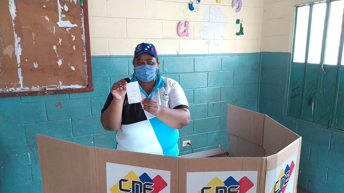 esp_lugo's tweet photo. Yo ya participe en el gran simulacro electoral de hoy 25 de Octubre dónde le doy el 100% del apoyo al candidato a la Asamblea Nacional Anuar Younese por el #Circuito 1 https://t.co/p6es2o8Lzi