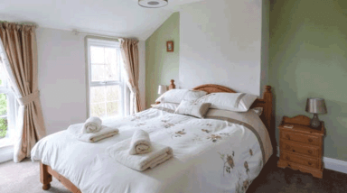 Hawthorne Cottage, Cambridgeshire, Sleeps 4

An attractive holiday cottage set in open countryside near the village of Littleport. The cosy living room boasts a brick feature fireplace that houses a wood-burner stove. 

cottages-to-rent.co.uk/holiday-cottag…

#cosycottage #cottagewithopenfire