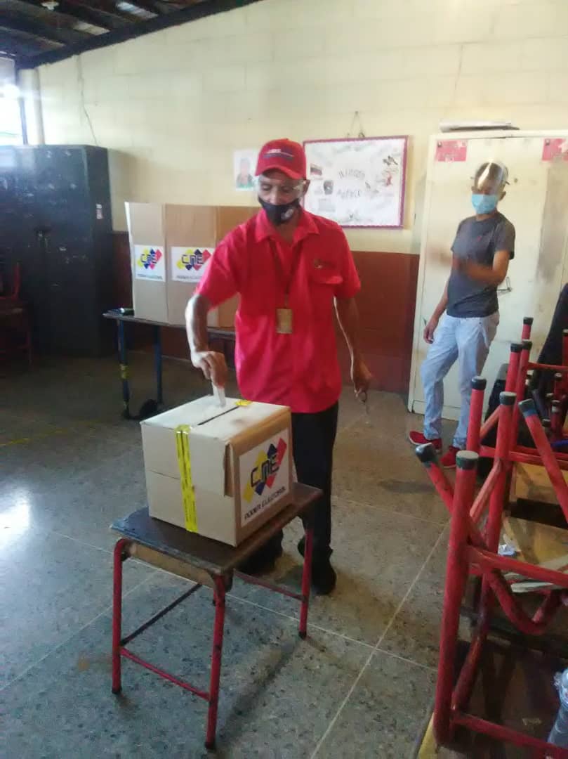 Sector Educativo en despliegue total a nivel nacional rumbo a las Parlamentarias 2020 #SimulacroAN2020  @MPPEDUCACION <a href="/RosangelaOrozco/">Rosangela Orozco</a> @psuvaristobulo <a href="/NicolasMaduro/">Nicolás Maduro</a> <a href="/VTVcanal8/">VTV CANAL 8</a>