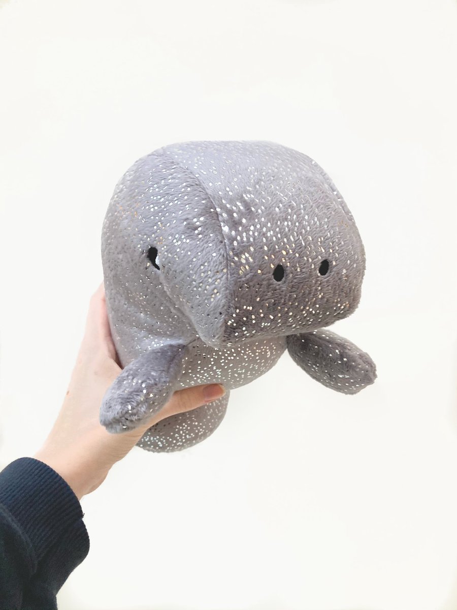 SaltwaterPlush's tweet photo. 🔔GIVEAWAY 🔔

I’m so grateful for 2k followers here as well as 3k on tiktok so to say thank you (so much!), I’m giving away a Silver Sparkle Manatee! 

To enter, please:
✨Follow me
✨Retweet this
✨Tag a friend or two! 

Ends Fri 30th, good luck and thank you 🥰 https://t.co/jCtRkALMFN