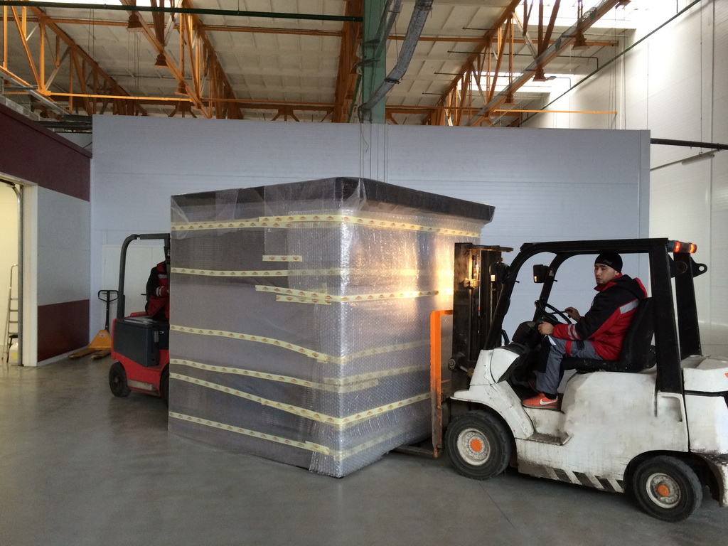 plazarium's tweet photo. #Industrial #plasma system #PLAZARIUM TPS prepared for #transportation to the #airport

#plasma #plasmatorch #gasification #plasmagasification #wasterecycling #thermal #thermaltreatment #wte #recycling #pyrolisis #steamplasma #PLAZARIUM #ПЛАЗАРИУМ #плазмотрон #плазматрон #waste https://t.co/QdI4633cuI