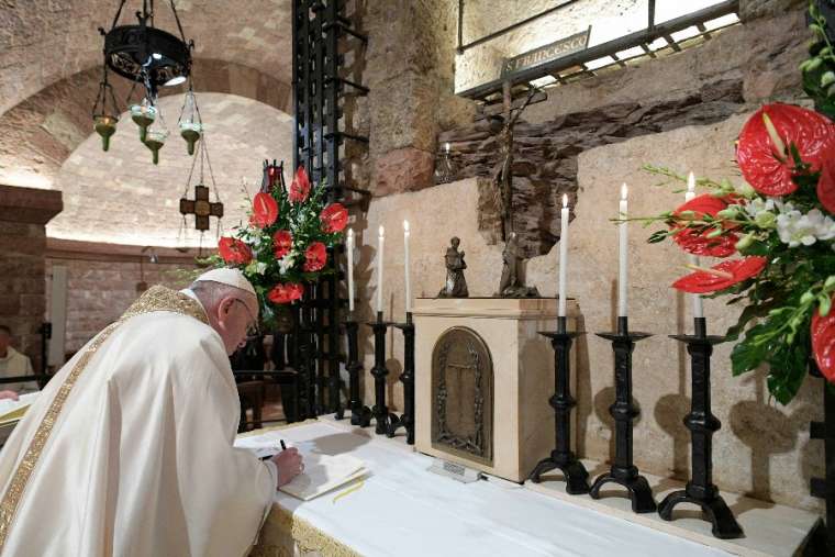 He is the Custodian of the Sacred Convent of Assisi (the head of the Franciscan friary adjacent to the Basilica of St Francis) who welcomed Francis to Assisi on October 3 for the signing of the the encyclical Fratelli Tutti. This can be no coincidence. 5/