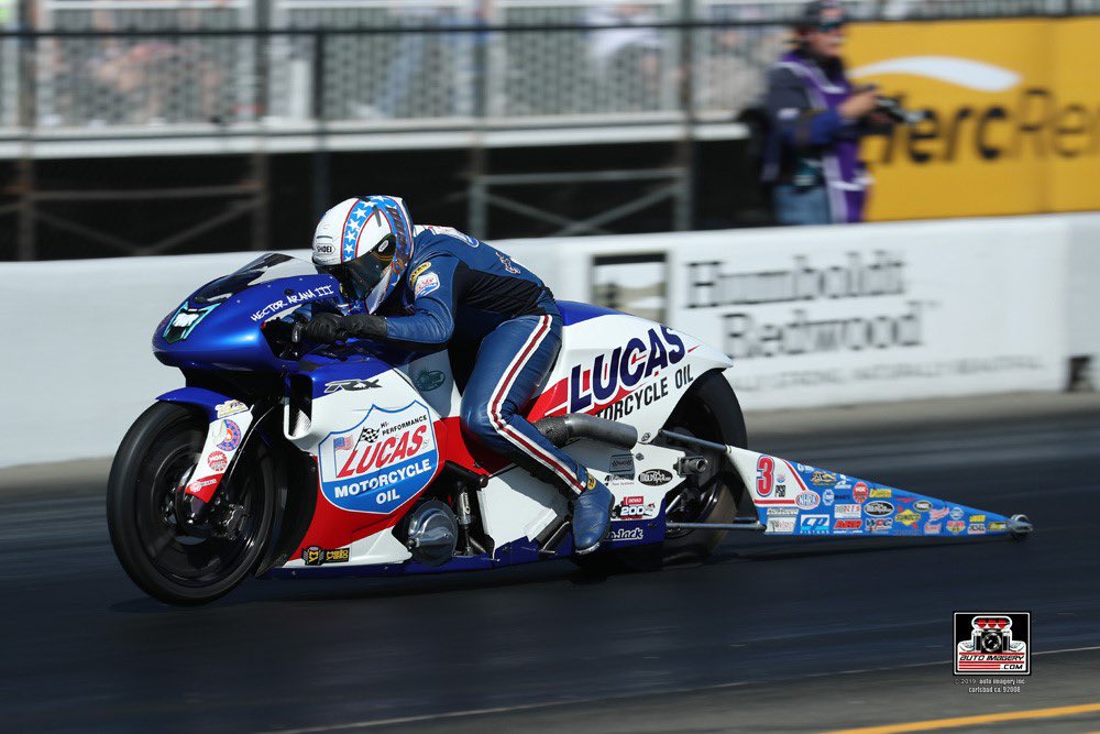 Rd.1: Hector Arana Jr. and his <a href="/Lucas_Oil/">Lucas Oil Products</a> EBR get it done over A. Smith! They will advance to the quarter-finals. #SpringNats #NHRApsm #LucasArana