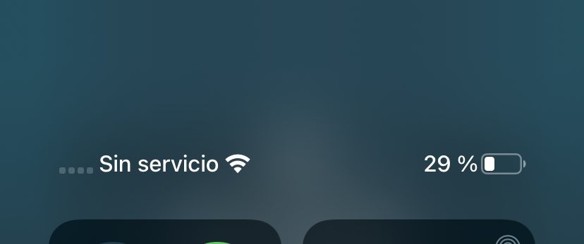 javietwk's tweet photo. ⁦@ETB⁩ ⁦@ETBsoluciones⁩ me parece el colmo que ya van más de 10 días y no me solucionan el problema de mi teléfono, después de haberme quitado el reporte de mi teléfono me lo dejaron dañado y no me responden, y nadie se comunica conmigo. https://t.co/1rG8xARkUv
