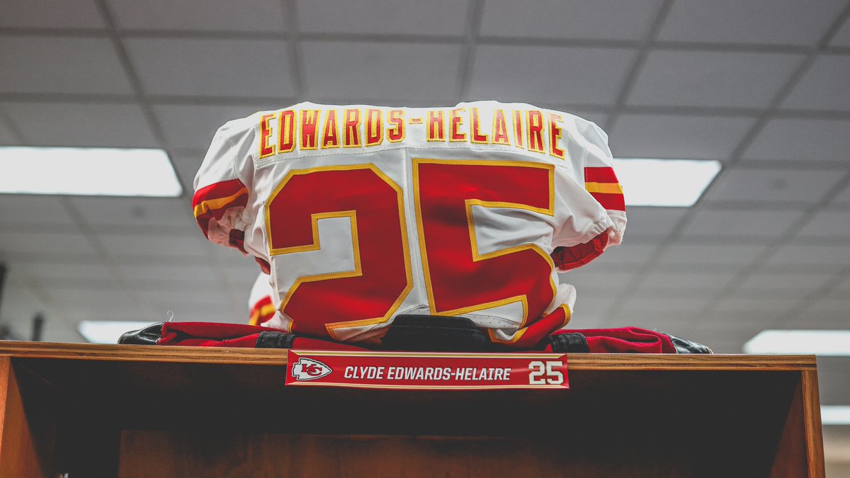 kansas city chiefs jersey 25