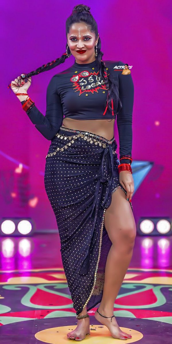 fasakactress's tweet photo. We accept that you’re hot🔥💦
#anasuyabharadwaj #anasuya #closeface https://t.co/E34t4VIGTR