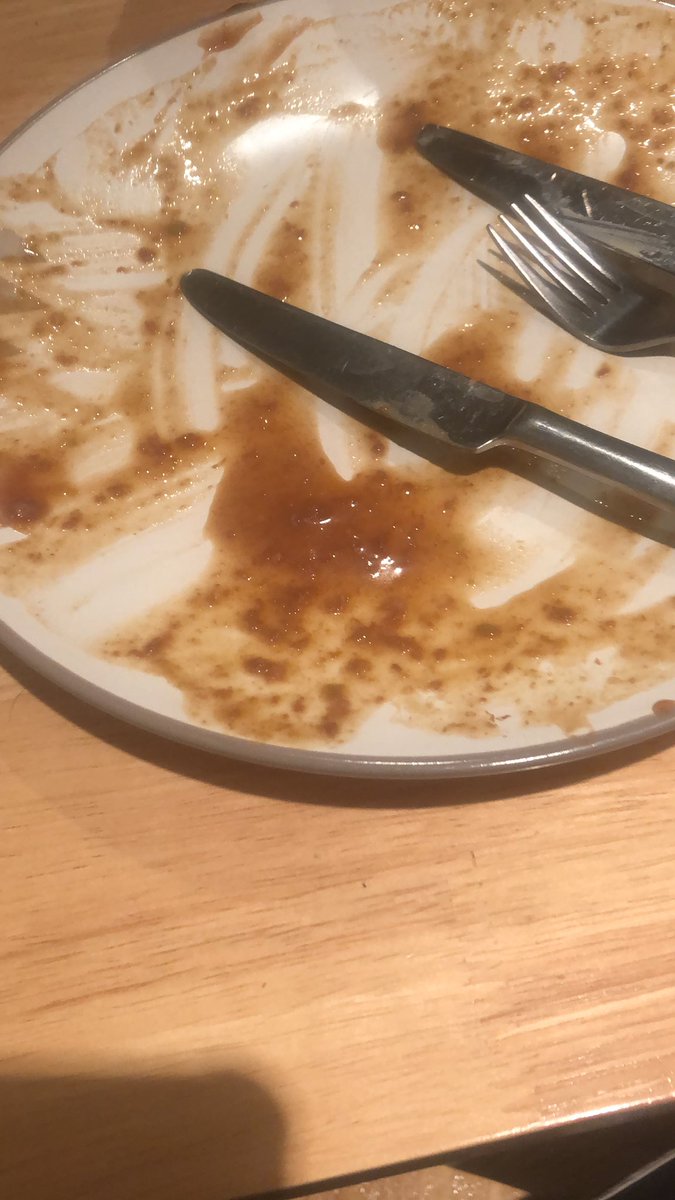 Grievezy's tweet image. Demolished #butteredbread not shifting for a few hours now, stuffed