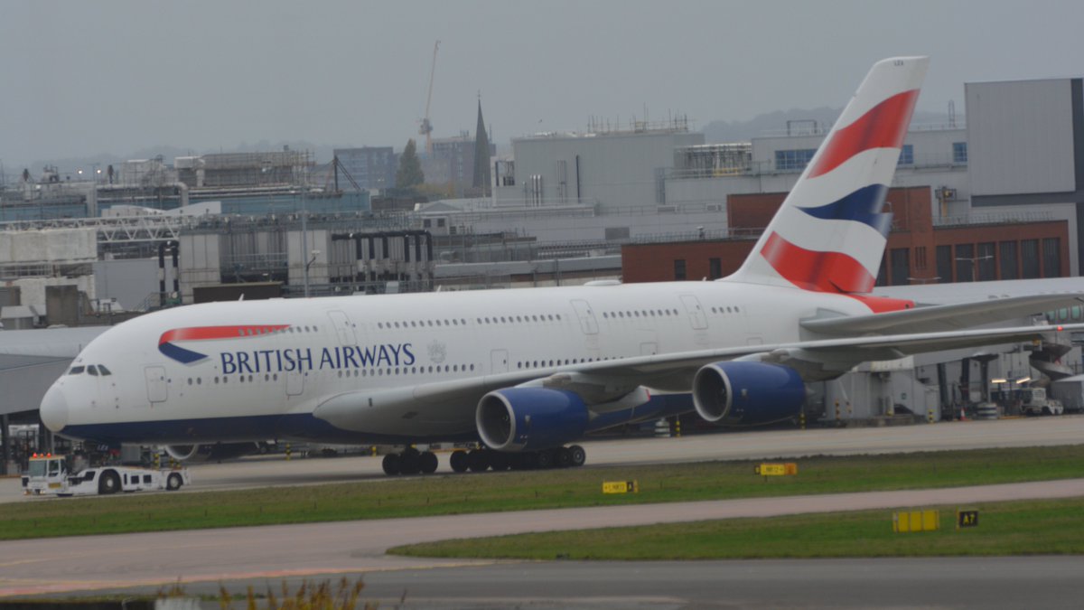 EGLLSpotter's tweet photo. An @British_Airways #A380 #Superjumbo taxiing to the other end of the airport. #GXLEA https://t.co/GQm23PHMzM