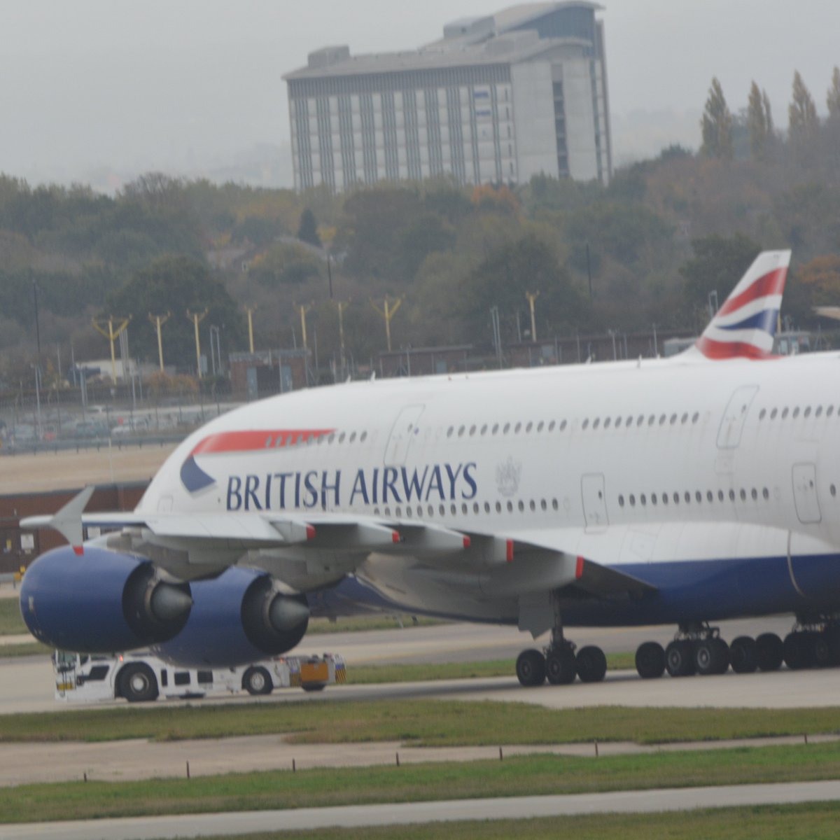 EGLLSpotter's tweet photo. An @British_Airways #A380 #Superjumbo taxiing to the other end of the airport. #GXLEA https://t.co/GQm23PHMzM