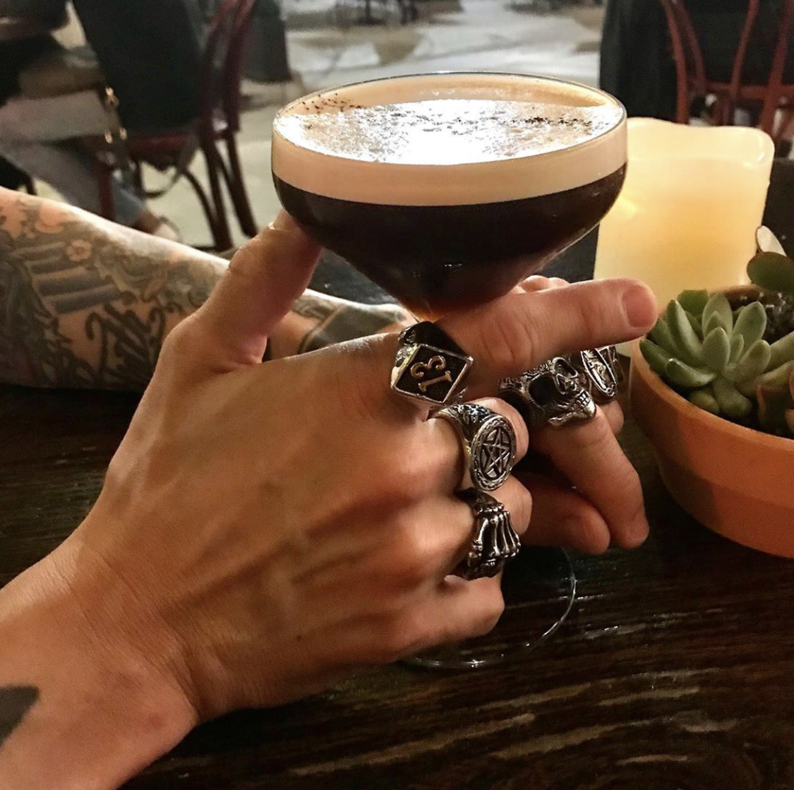 The Auld Fella (@auldfellala) on Twitter photo Ringing in Sunday Funday. Sláinte!
❤️📸 <a href="/nbreeze1/">nancy williams</a> | insta 
#sundayfunday #culvercity #losangeles Ringing in Sunday Funday. Sláinte!
❤️📸 <a href="/nbreeze1/">nancy williams</a> | insta 
#sundayfunday #culvercity #losangeles