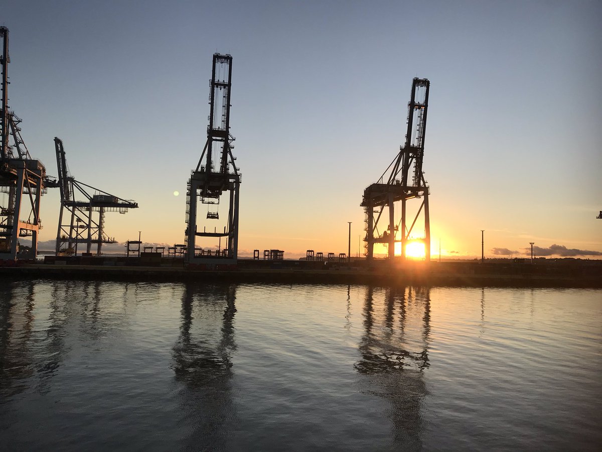#sunrisedaily #ports #Auckland