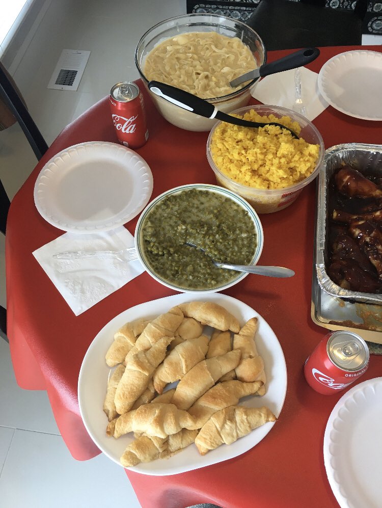 Wen Hody Wants Sunday Dinner🍽 So I Fix All His Favs😋 #BBQChicken #BBQRibs #BakedChicken #BakedRibs #EnglishPeas #Corn #YellowRice #EggNoodles #CresantRolls #PeachCobbler #HomemadeWhippedCream @MillareEzraDad