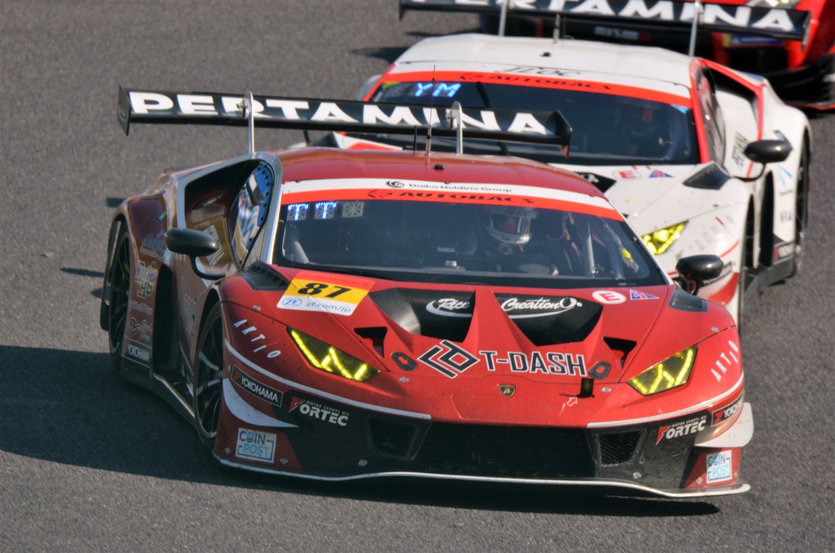 kun71094249's tweet photo. スーパーGT Rd-6 鈴鹿
No.87 T-DASH ランボルギーニ GT3
No.88 JLOC ランボルギーニ GT3
#スーパーGT
#TDASH
#JLOC https://t.co/ag7oiBLenS