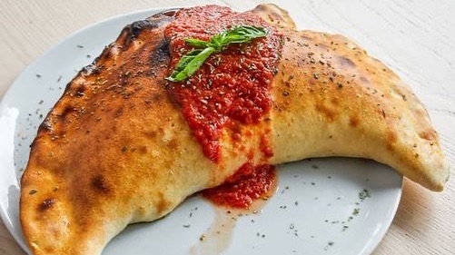 Tag a mate who could easily finish this Calzone in one sitting🙋‍♂️🙋‍♀️