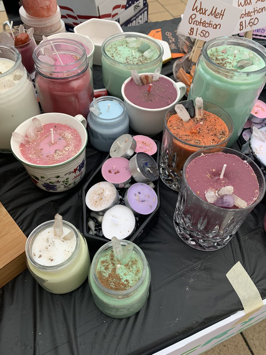 LilAbnormality's tweet image. Hey everyone!! I know it’s been forever since I’ve actually posted anything and I wanted to show my new shop! It’s on Etsy and I sell candles, tealights and wax melts with herbs and crystals in them. (I do still bake don’t worry lol) 

etsy.com/shop/TheCrying…