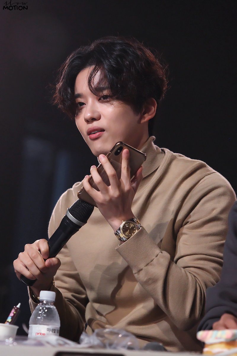slowmotion0124's tweet photo. [HQ] 201023 SCARECROW 팬미팅

머리 웨이브 잘 어울려😳 
 
@BAP_Youngjae #유영재 https://t.co/0EHNWzgpCs