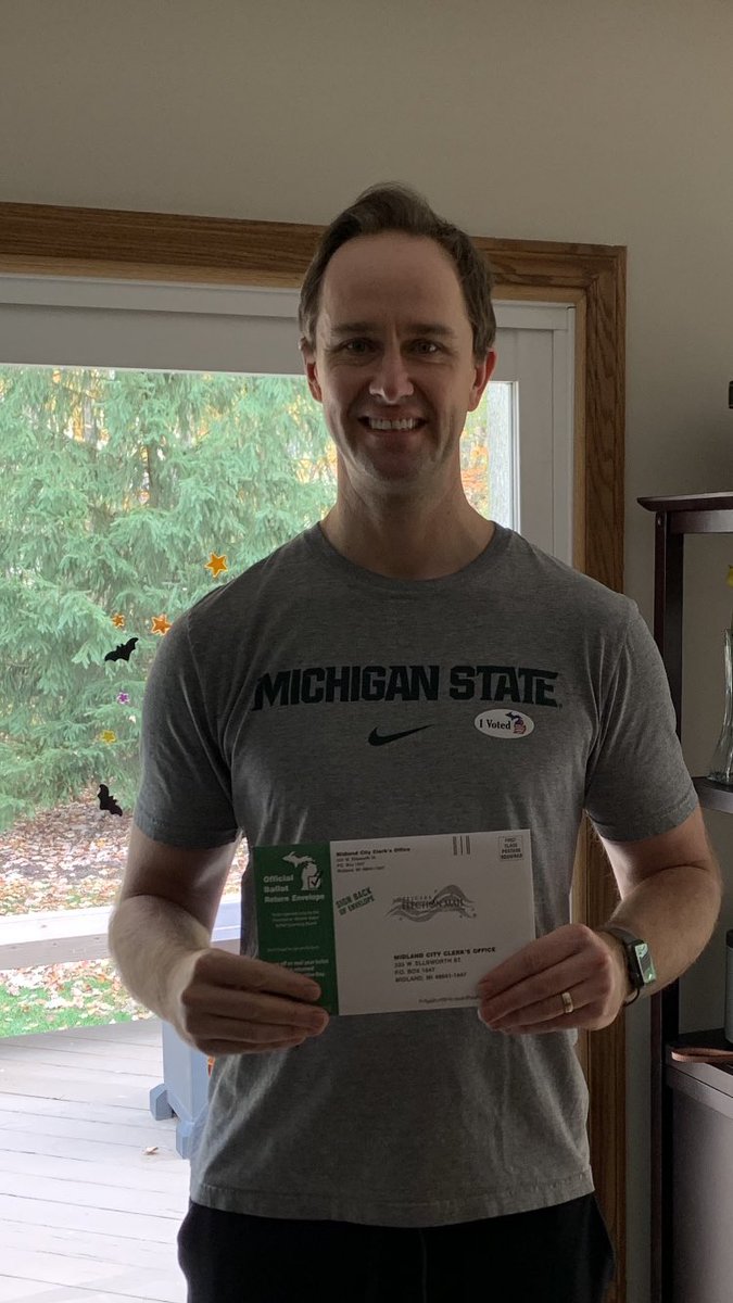 DRBoverhof's tweet photo. First time voting in a Federal election as a US citizen. Wearing the “I voted” sticker with pride. #VOTE https://t.co/8Ax06ypKpc
