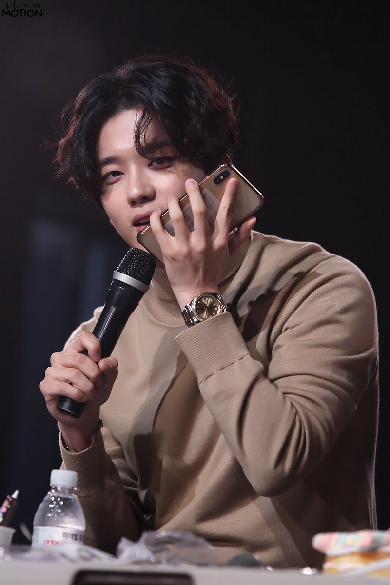 [HQ] 201023 SCARECROW 팬미팅

머리 웨이브 잘 어울려😳 
 
<a href="/BAP_Youngjae/">BAP_Youngjae</a> #유영재