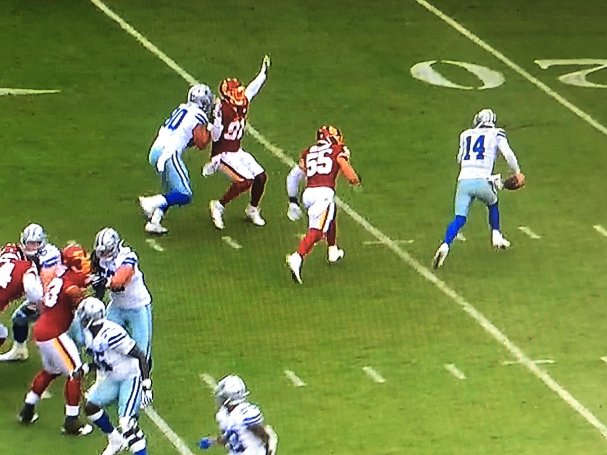 Andrew Perloff on Twitter: "This is one second into every Cowboys offensive  play. What is going on? https://t.co/80CYZsEGs7" / Twitter