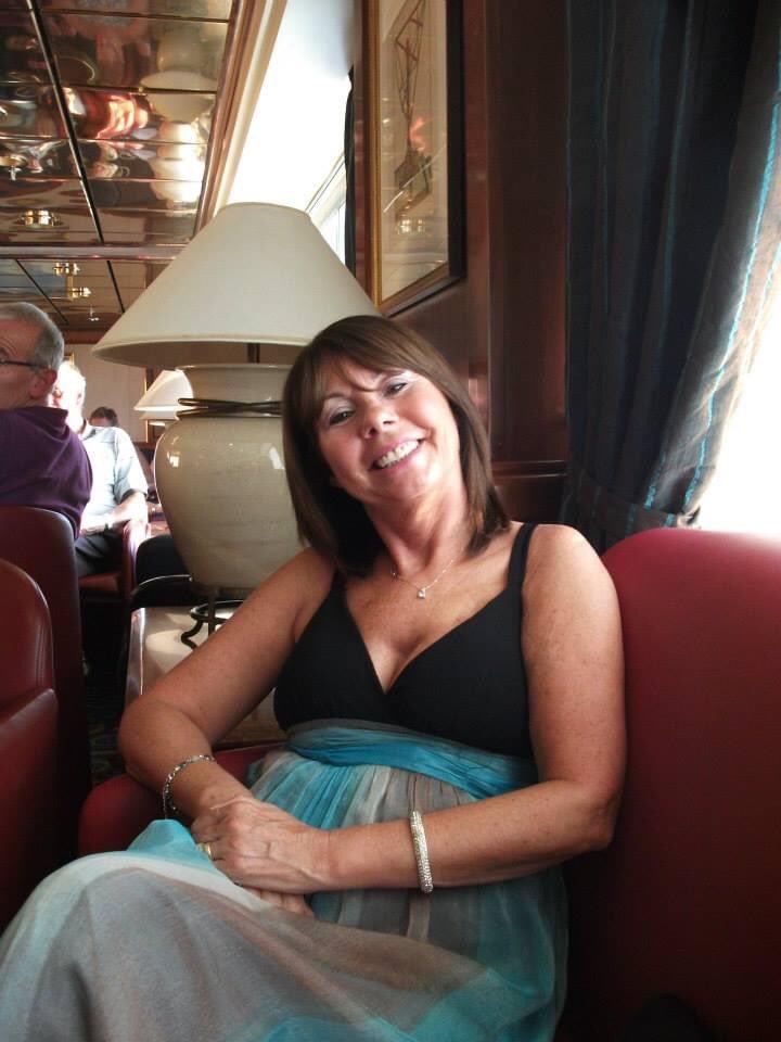 EaringMegan's tweet photo. Any donations large and small would honestly mean the world!! Please retweet !! ❤️❤️❤️ (any donations let over will go the MND Association) https://t.co/yDl3hJCSVl https://t.co/k757i6Fr72