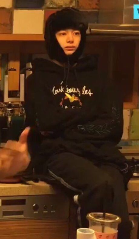 hyunjinforever's tweet photo. @TreasureTurkey @treasuremembers Korede yaşayan hayranların şansını düşününce deliriyorum 😭😭😭😭 https://t.co/ZLIR1mNcZm