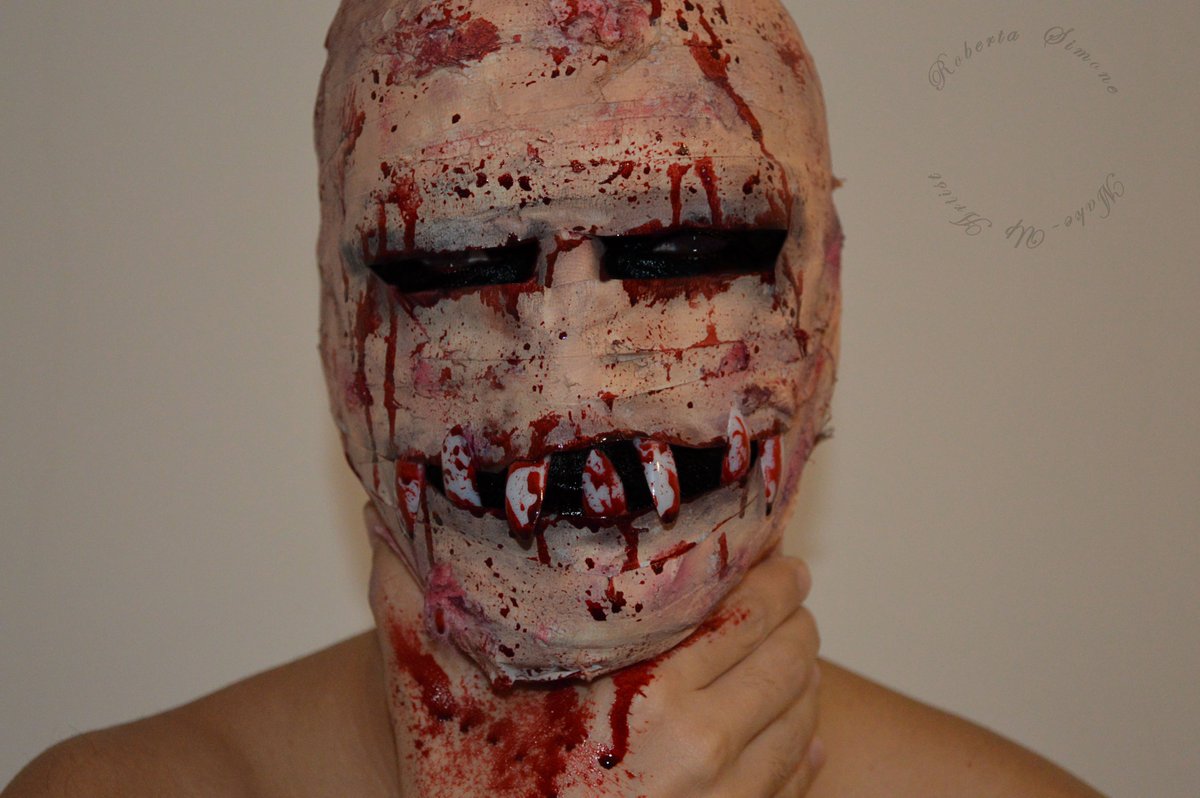 arforever88's tweet photo. Halloween sta arrivando 🎃👻🎃 #sfxmakeup #sfx #sfxmua #creativemakeup #creativeart #makeupobsession #makeupmood #picoftheday #makeupitalia #makeupitaly #makeupideas #makeupoftheday #halloweenmakeup #halloweensfx #Halloween2020 https://t.co/TvPGNxint1