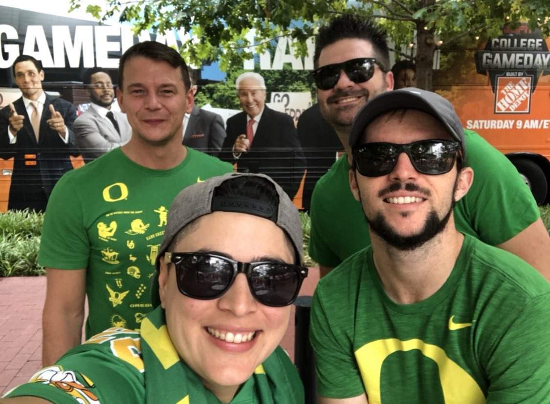 GDH415's tweet image. Happy Birthday to the best road game buddy, @quack_attack22!!! 🎂🍻🦆

So far we’ve done Michigan, Wyoming, Nebraska, Nevada, Texas, &amp;amp; California... I can’t wait to see where we tailgate next. Much love to ya, buddy! 

#GoDucks #GoMike