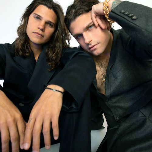 [OnlyHitUS] #NowPlaying : Swim by DVBBS, Sondr, Keelan Donovan Listen on the website: onlyhit.us