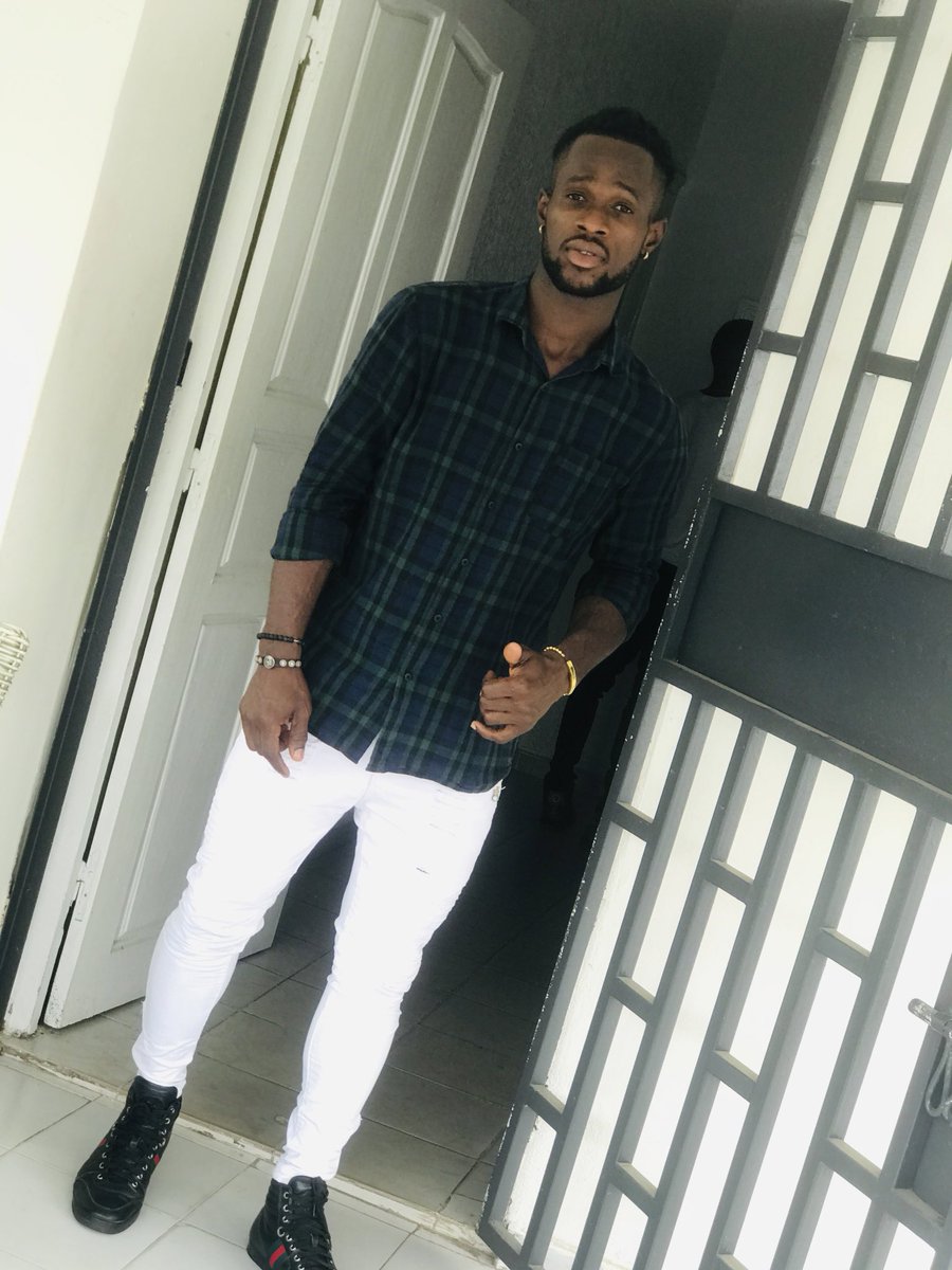 ArthurDobi's tweet photo. #excellent dimanche chez vous 🔥🙏🏾 https://t.co/jDzkUab2cG