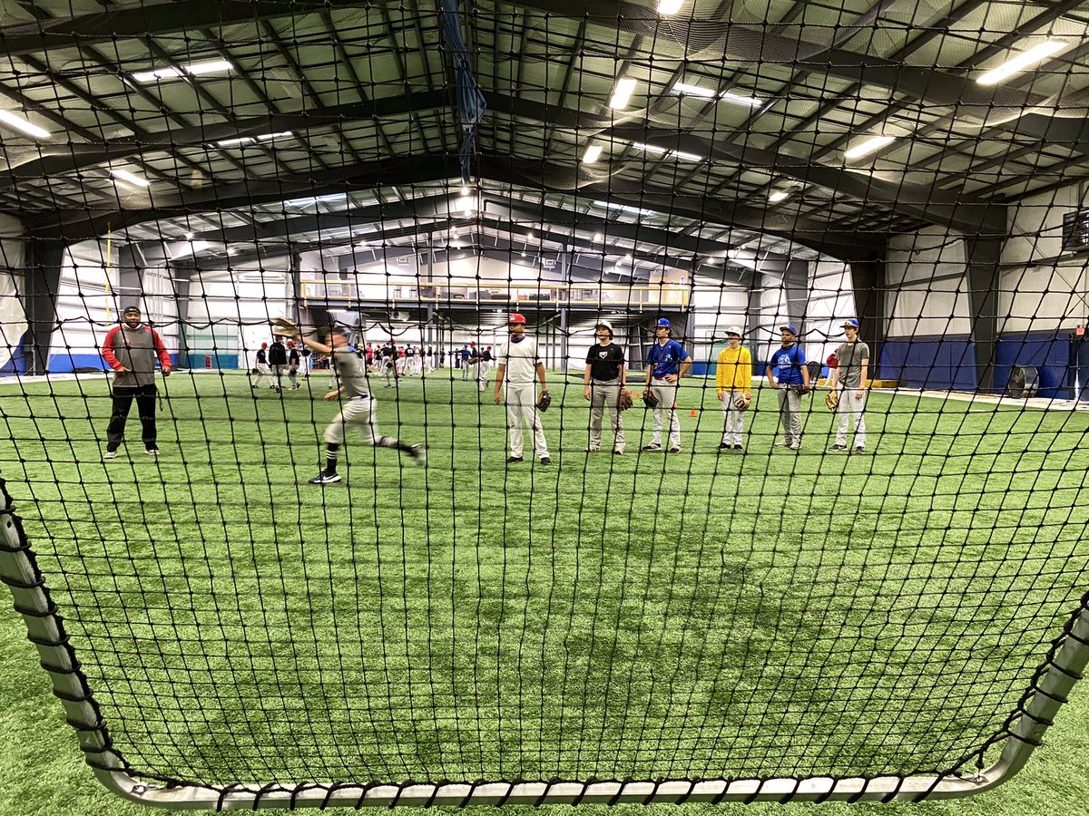 Sundays are for the Mustangs! Week 2 of Mustangs Training is in full swing at <a href="/RoundTripperAca/">RoundTripper Academy</a>!

#MustangsNation