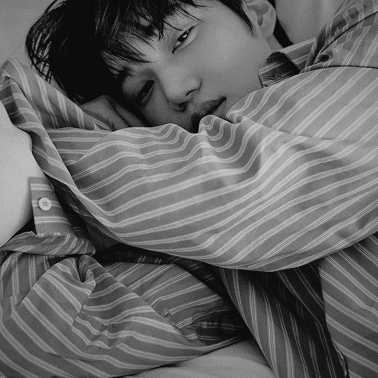 zkdlinactor's tweet photo. — Você brilha como as estrelas. Você iluminou meu coração ♡. https://t.co/MD50MChFNK