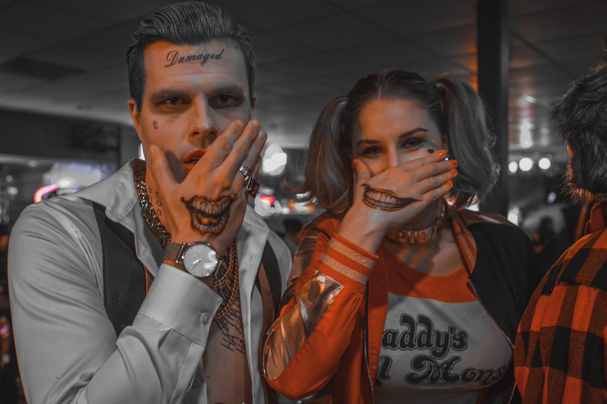 JohnnyWayneMus's tweet photo. Joker 🖤 Harley Quinn
@SuicideSquadWB #joker #harleyquinn #costume #halloween https://t.co/nJSwgdV2nn