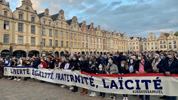 franceinfo tweet media