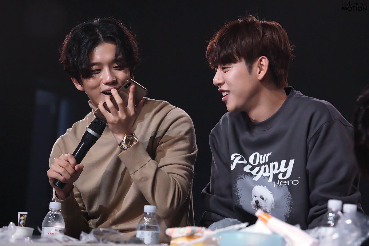 [HQ] 201023 SCARECROW 팬미팅

용국이의 목소리를 들으니 너무 좋다!🥺
 
<a href="/BAP_Youngjae/">BAP_Youngjae</a> <a href="/official_JDH93/">JUNGDAEHYUN</a> <a href="/BAP_Bangyongguk/">Bang yongguk</a> 
#유영재 #대현 #BAP