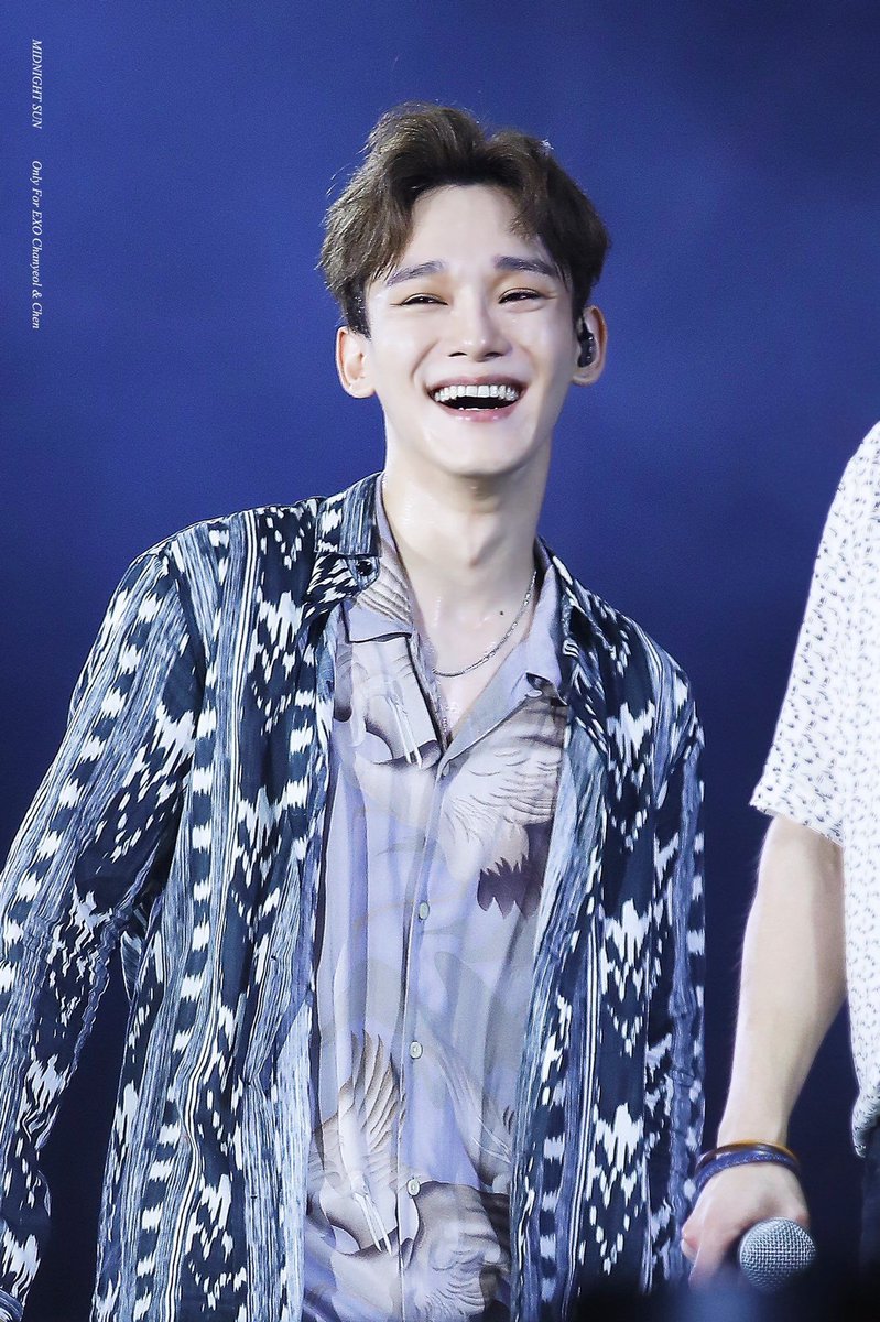 CHENlog's tweet photo. I hope time flies by quick and we'll see you really soon! WE LOVE YOU CHEN

#씩씩한_민들레는_종대만_바라봄
#GoodLuckSoldierChen https://t.co/2Wi0WhFtnS