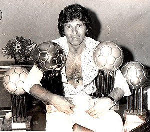 Happy Birthday Elias Figueroa 