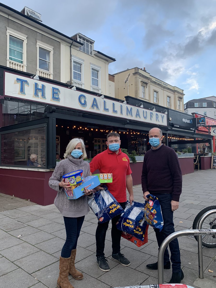 LambRemovals's tweet photo. We’re very proud and pleased that we have been able to help a few businesses who next week are providing packed lunches for children during half term. 

Today we have delivered some snacks to the @thegallibristol ready to be part of their packed lunches! 

#ENDCHILDFOODPOVERTY https://t.co/2sfwYv2YsQ