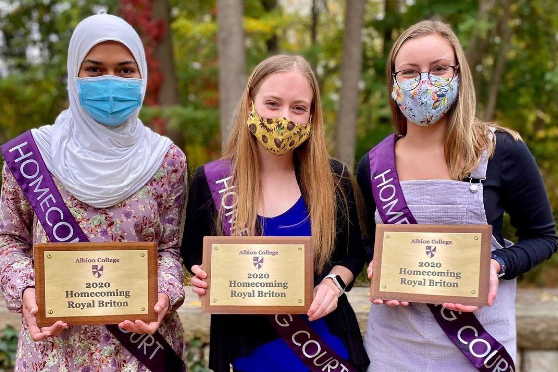 albioncollege's tweet photo. HOMEcoming 2020 may have looked a little different, but that didn't stop Brits from all over the world showing up to celebrate their Albion pride. Missed a session? Catch up at https://t.co/Xlm99GIkeI! #PurpleAndBold https://t.co/Qu7xiCsHel