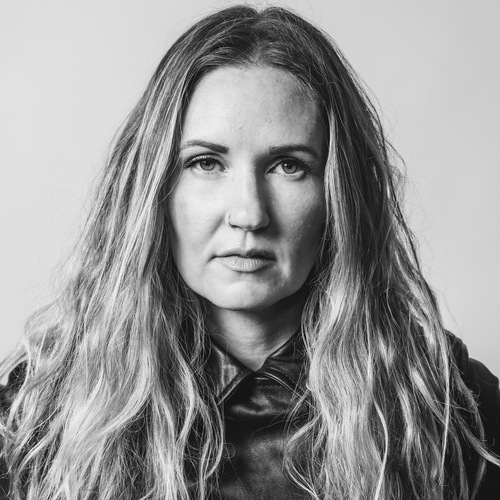 perfectradio1's tweet photo. Sunday on https://t.co/8kQYOoczYe with these three impressive artists!

Violent Vickie
Jasmine Rodgers
Van Plating 

#NewMusic2020 #ViolentVickie #JasmineRodgers #VanPlating https://t.co/4EAWf7POrZ