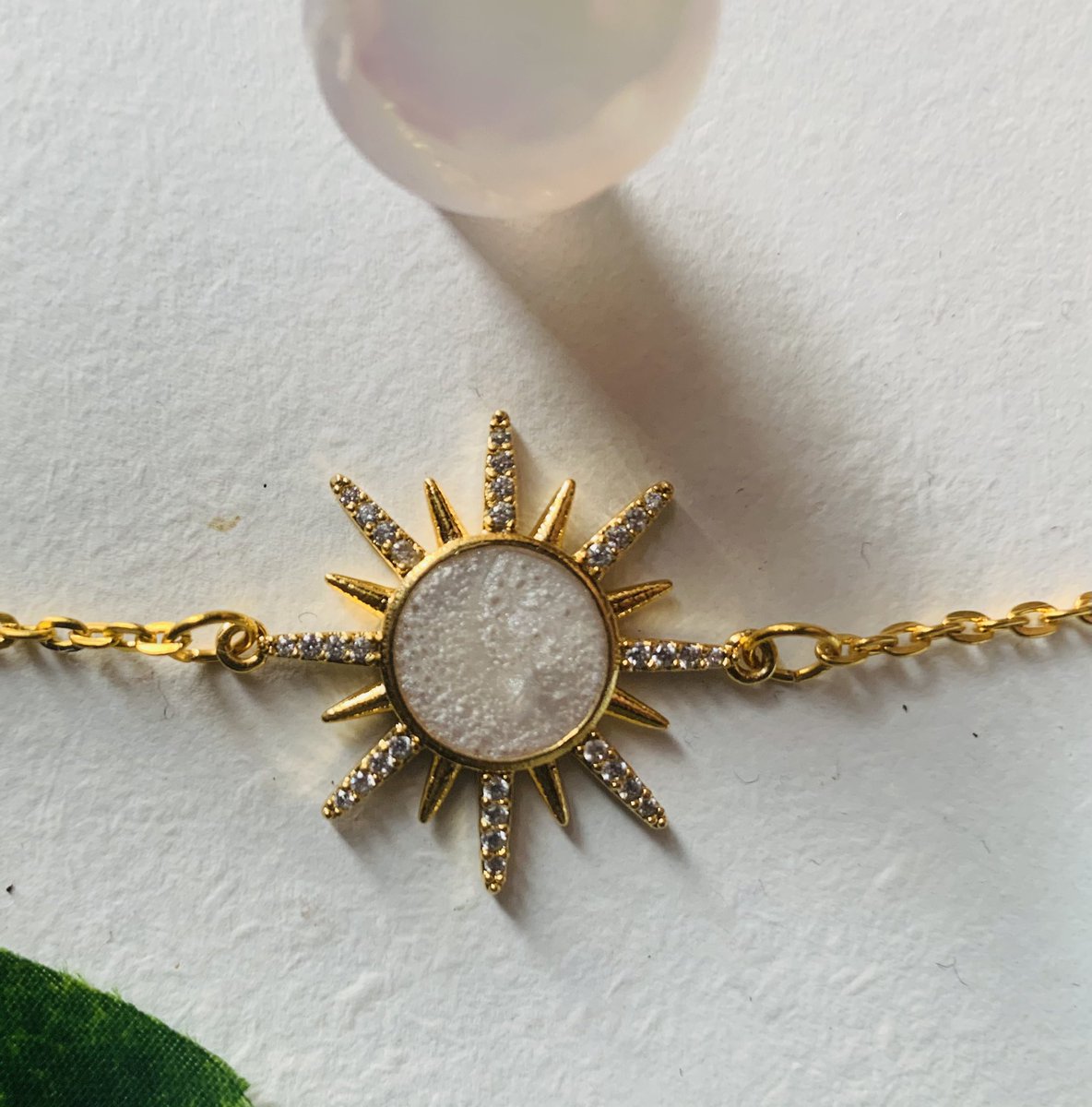 DotDashGifts's tweet photo. Comming tomorrow with my new site 🌙

Who’s gonna check something out ?🌙 https://t.co/4rAWF22W45