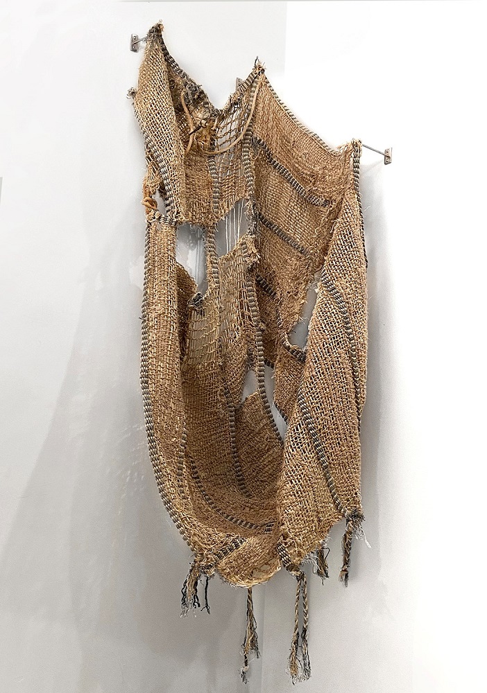 Amy Usdin
Thoughts and Prayers
cotton and sisal on repurposed horse fly nets
64 x 23 x 20 in.
https://t.co/TRTiDlhdvd
#womanmadegallery #fineart #womenartists #chicagogalleries #contemporaryartists #artgallery https://t.co/xayoLR3eQj