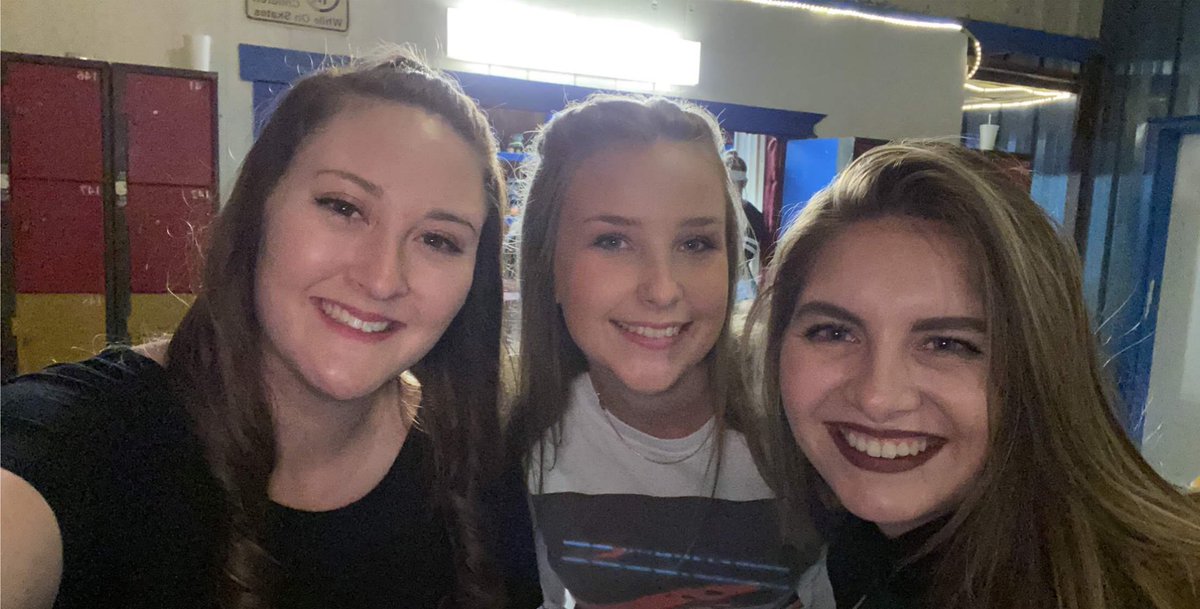 themainjane_'s tweet photo. HAPPY BIRTHDAY TO THIS BAD BITCH🖤🖤 Love you and hope you have an amazing day :)) @_emilyh11 https://t.co/GQnZm0xLEW