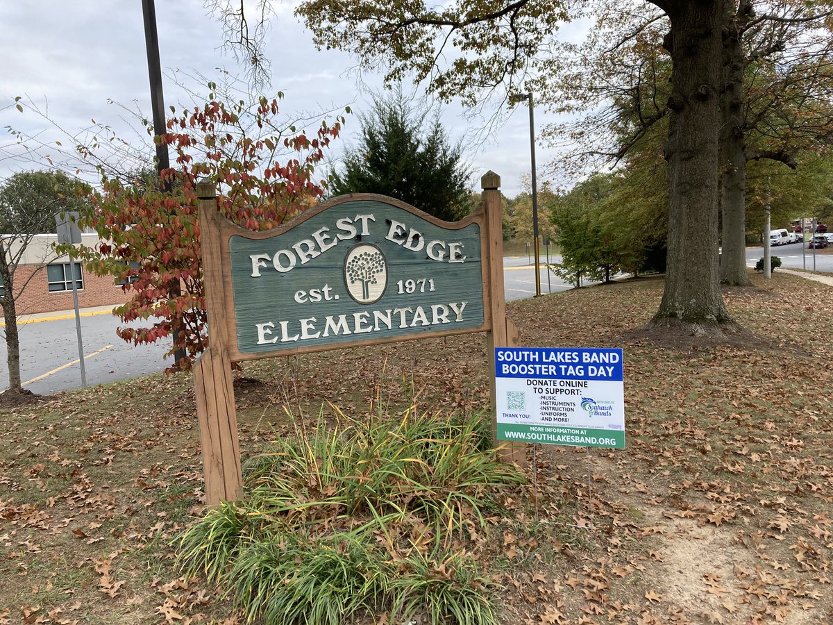 southlakesband's tweet photo. We didn’t forget our friends at @ForestEdgeES , @FoxMillES &amp; @LakeAnneES ! Thanks for supporting Seahawk bands! https://t.co/hmlYnOXw2s #sltagday2020 #thebandplayson https://t.co/vUa7lI61Lj