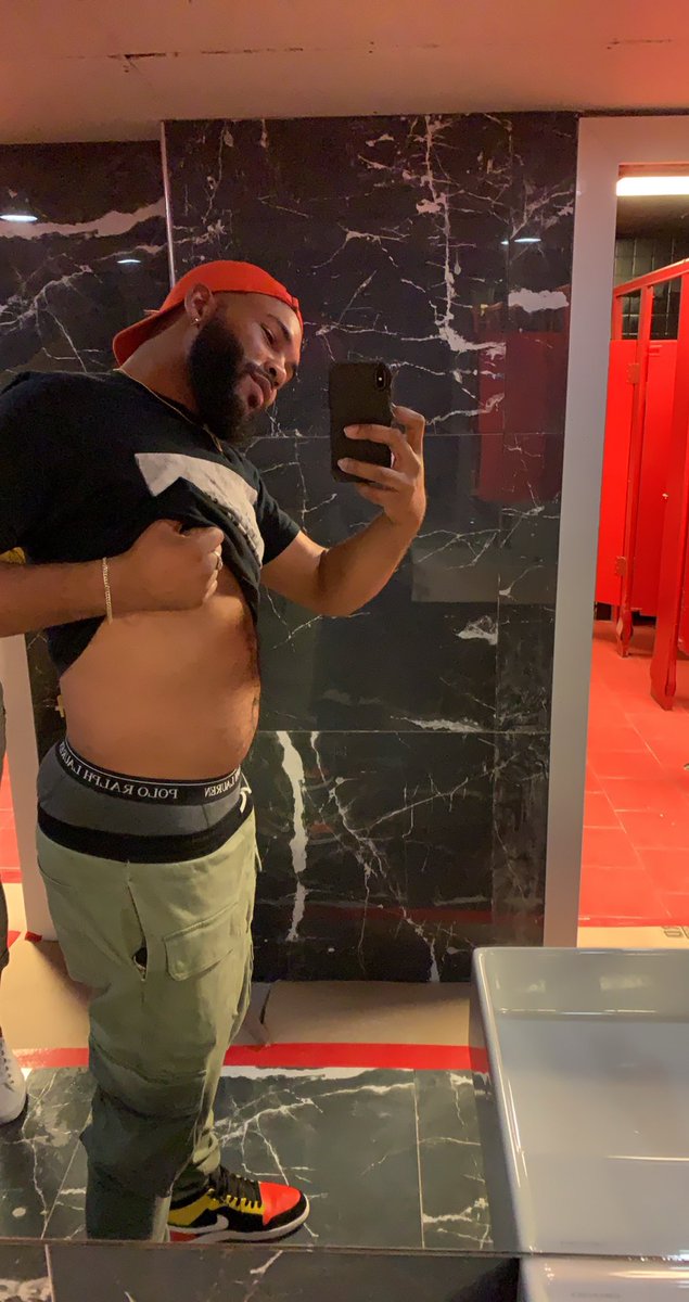 iam_jayredd_'s tweet photo. get you a thick nigga. we winning 😋 https://t.co/CFJVc0AHOa