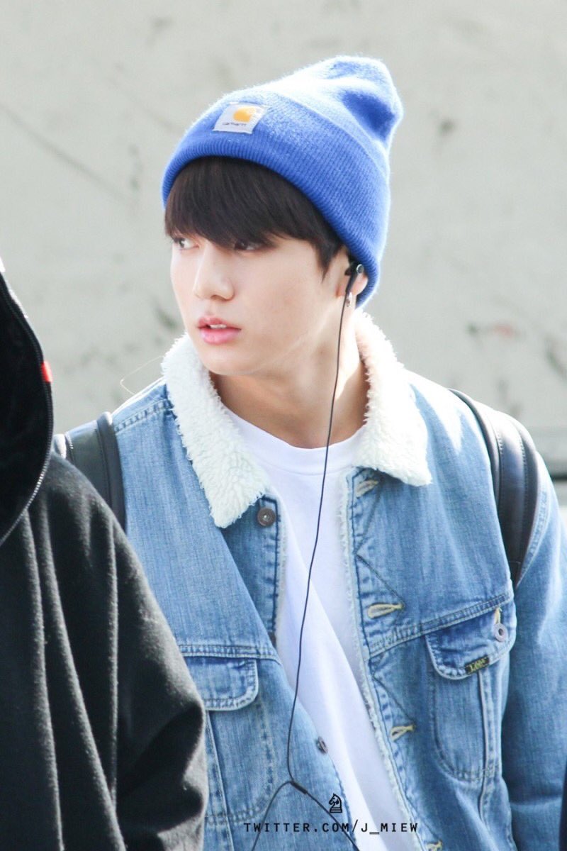 kookpiics's tweet photo. 💙 https://t.co/3UuL1cd8Rn