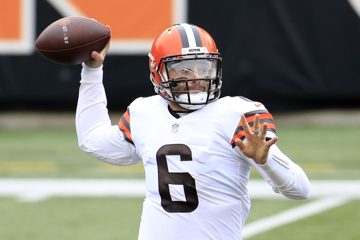 BleacherReport's tweet photo. Baker started off 0-5 but has been DEALING ever since 💰 @brgridiron

15/15
182 yards
3 TDs https://t.co/6Aw37JYGub