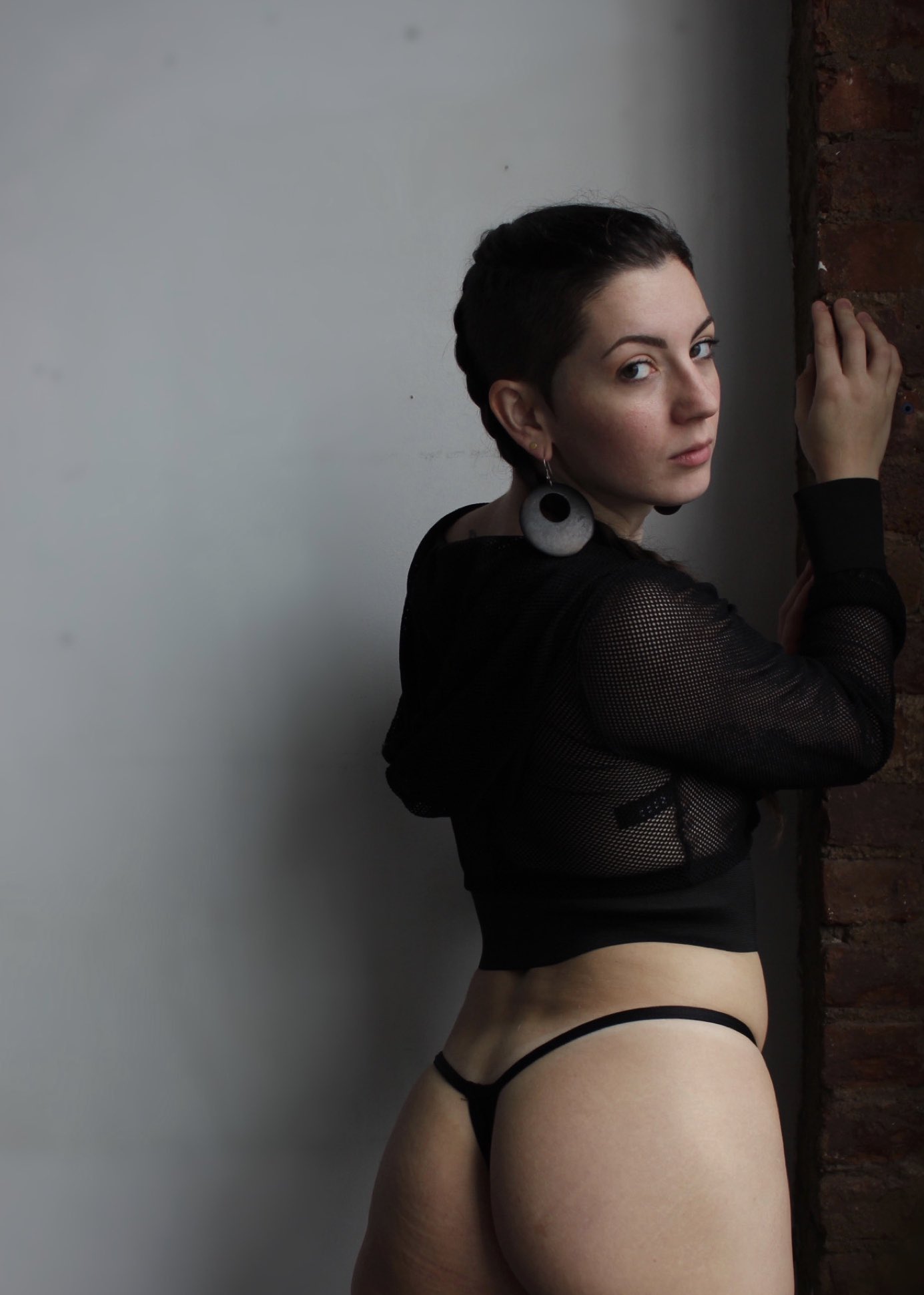 This is a photo of my ass, but it could be a photo of your ass, bc I have availability to offer 4 free two hour shoots to NYC sex workers in need of new ad photos or headshots in November. https://t.co/dKexBTaYKE