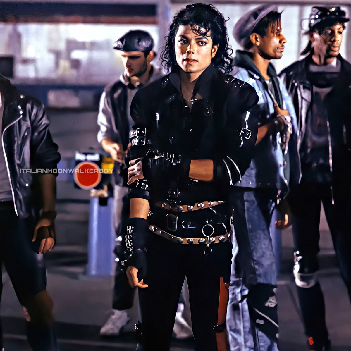 ITMoonwalkerBoy's tweet photo. "People don't stop to think what they're saying sometimes and the effect it can have on a person." - Michael Jackson
โข
(Photo ๐ธ: A shoot from BAD's Official Video, 1987)
โขโข
#michaeljackson #mj #mjj #kingofpop #badera #mjbad #hq #hd #mjinnocent #honormj #factsdontliepeopledo https://t.co/oYd5Sdebwi