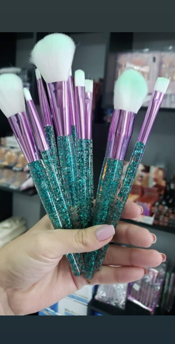 KalonSv's tweet photo. Brochas 😍 https://t.co/hgqV52tOlr