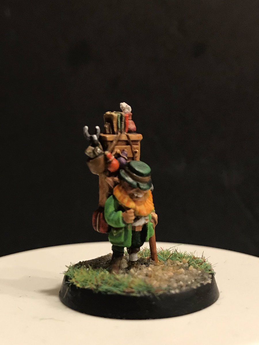 BgMiniatures's tweet photo. Gheorge Smileys 
Tinker, Tailor,
Gnomish Spy.
It is not by goodwill alone are the Hollow Highlands kept free from the  armies of woe!
Smileys “People” the Gnomes and Halflings of the HHSS keep the Folk safe from the legions of evil.
(Hollow Highlands Secretive Servants) https://t.co/puUoHmytu3